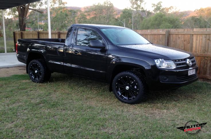 VOLKSWAGEN AMAROK RAPTOR SATIN BLACK